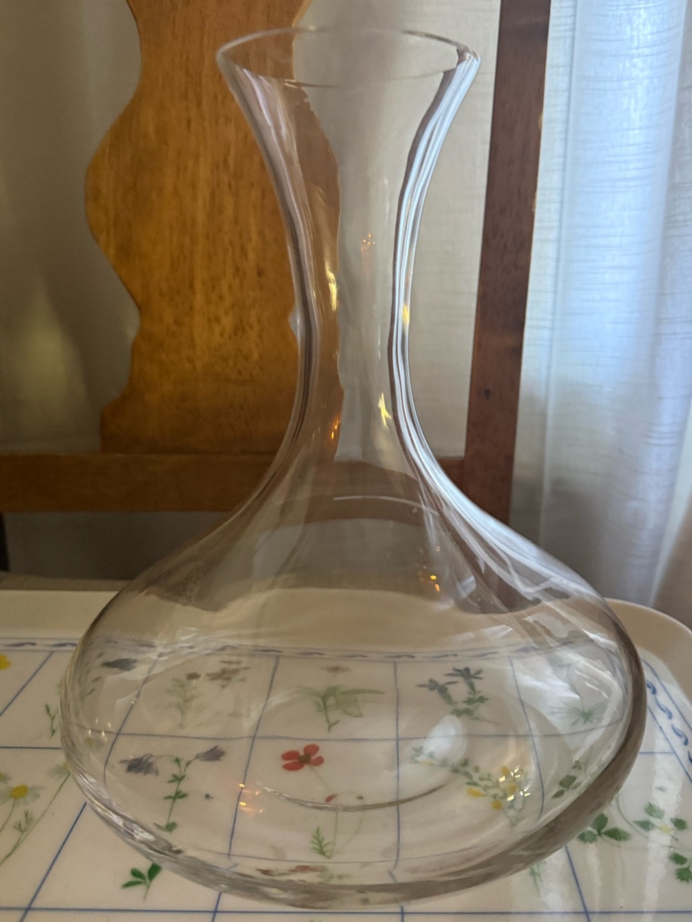 Clear Glass Wine Decanter - Classic Clear Design